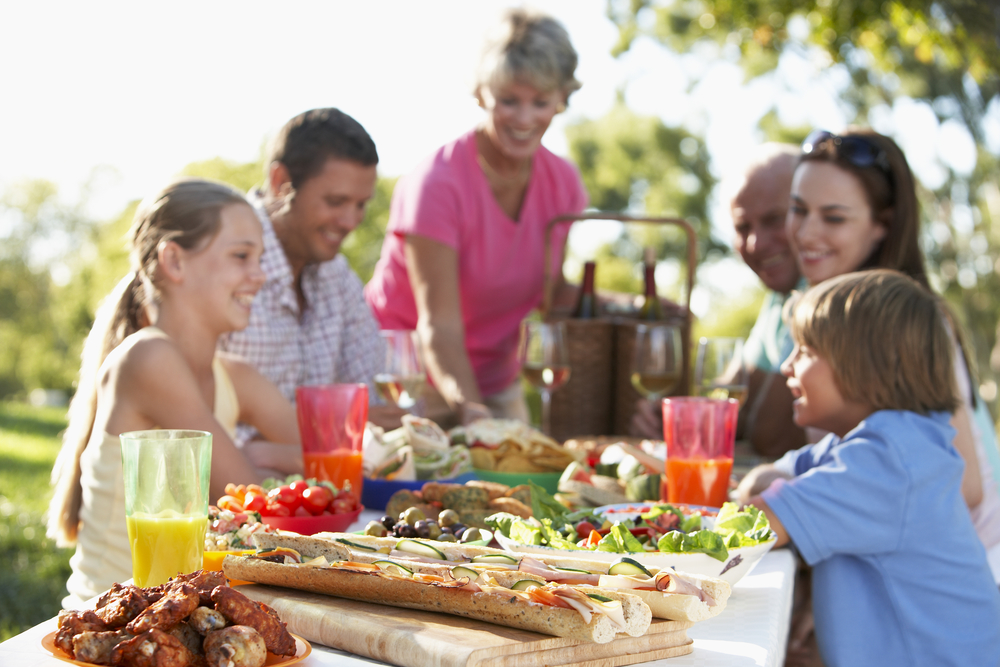 Family Dining Al Fresco